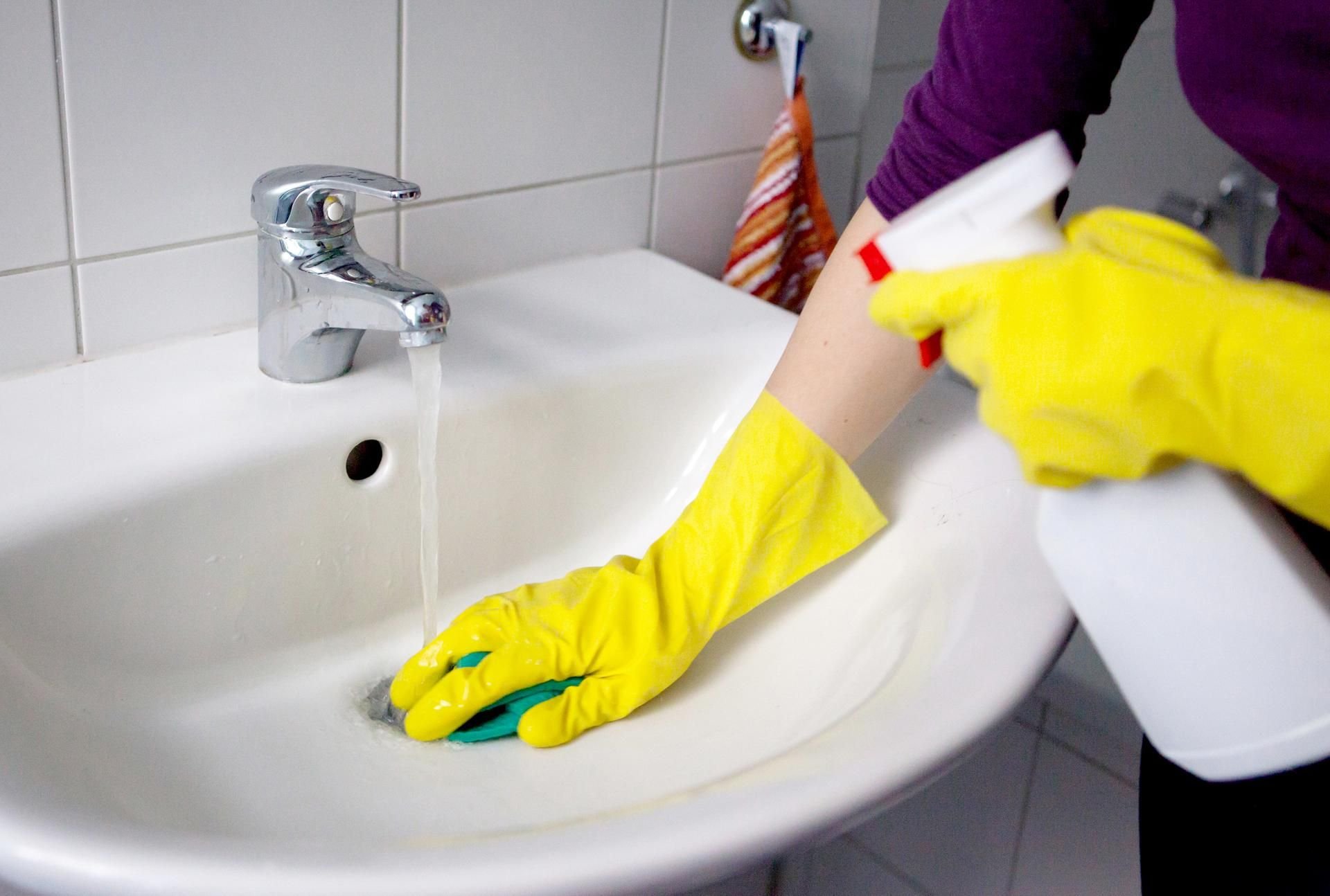 Einer der größten Keimherde im Haushalt befindet sich im Badezimmer – und es ist nicht die Toilette.