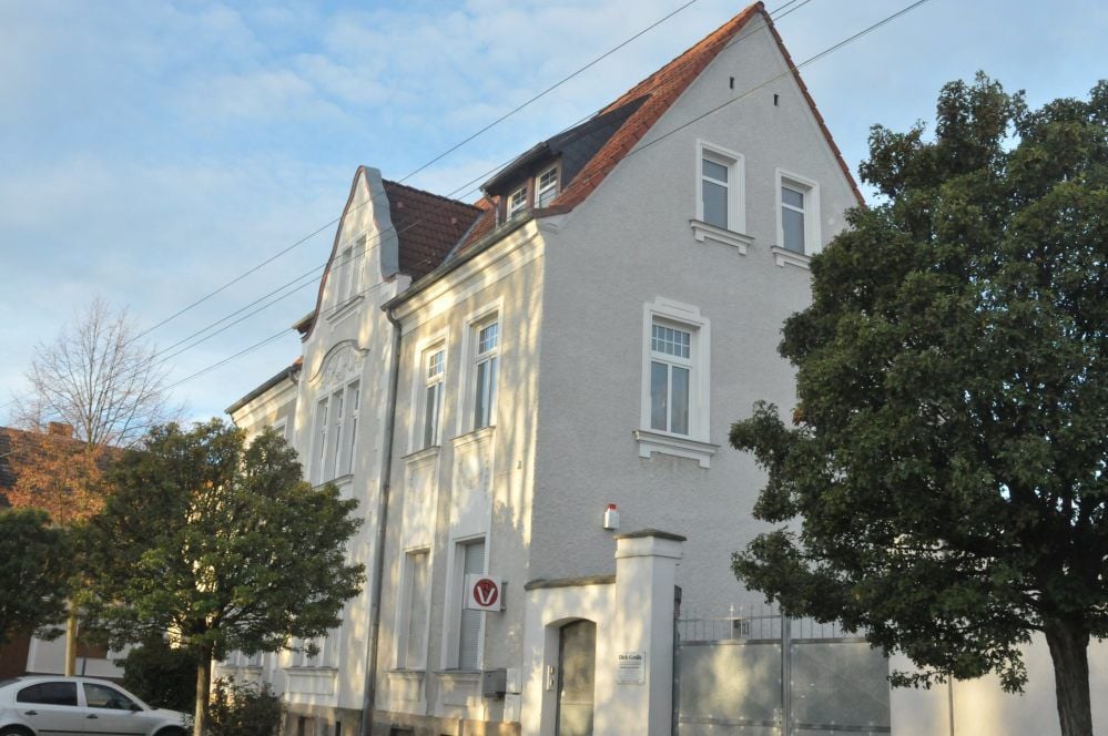 Das Haus mit der Adresse Alte Dorfstraße 25 ist ein Einzeldenkmal.