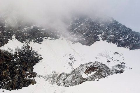 In den Schweizer Alpen sind am Dienstag fünf Bergsteiger tödlich verunglückt (FOTO: DPA)