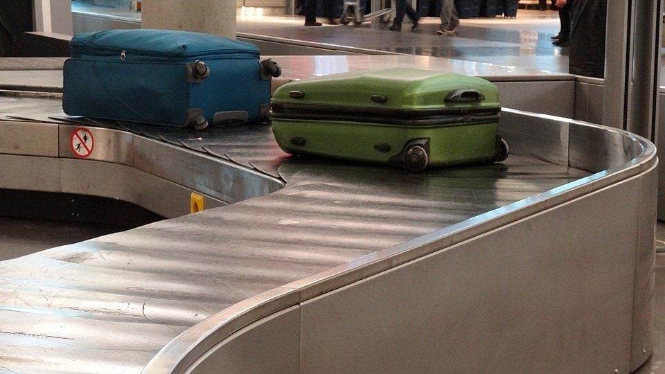 Das Risiko für Ärger mit dem Gepäck können Fluggäste mit einfachen Tricks minimieren.