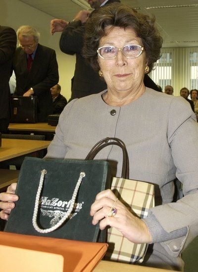 Rudolfine Steindling im Jahr 2010. Sie soll die Millionen als Chefin der Firma Novum von der Österreichischen Länderbank auf Konten in Zürich und zurück überwiesen haben. (ARCHIVFOTO: DPA)