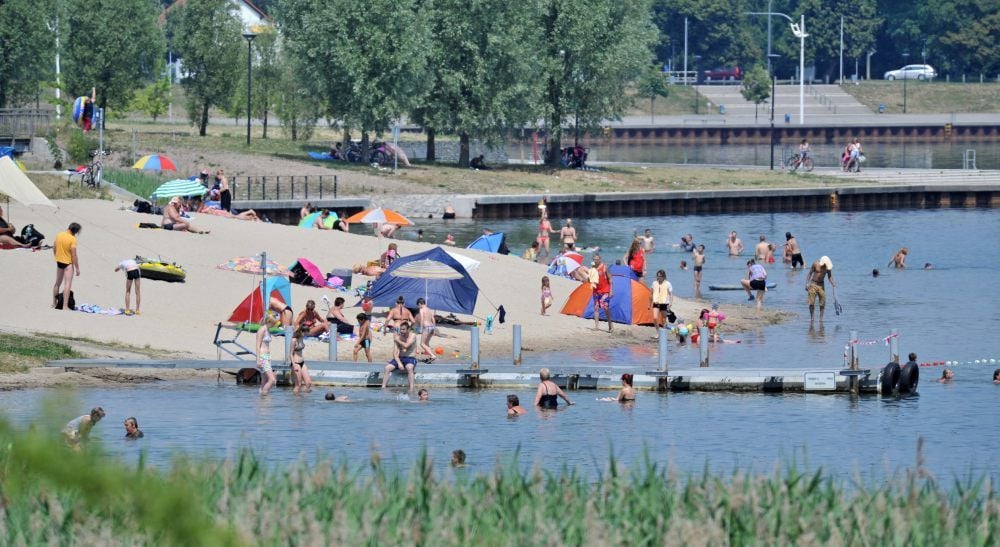 Viele Besucher wollen Zweckverband, Gastronomen und Kommunen an die Goitzsche locken. Doch beim Parken sollte man genau hinschauen.
