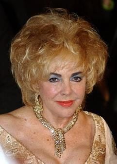 Hollywood-Diva Elizabeth Taylor (72) wird miteinem Ehrenpreis der britischen Filmakademie BAFTA gewürdigt. (Foto: dpa)