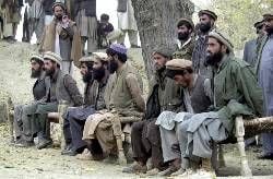 Gefangene El-Kaida-Kämpfer in Afghanistan (Dezember 2001) (Foto: dpa)