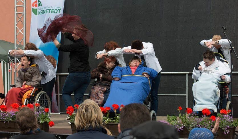 Auch beim 164. Jahresfest begeisterte ein vielfältiges Programm auf der Bühne am Seniorenheim die zahlreichen Gäste.