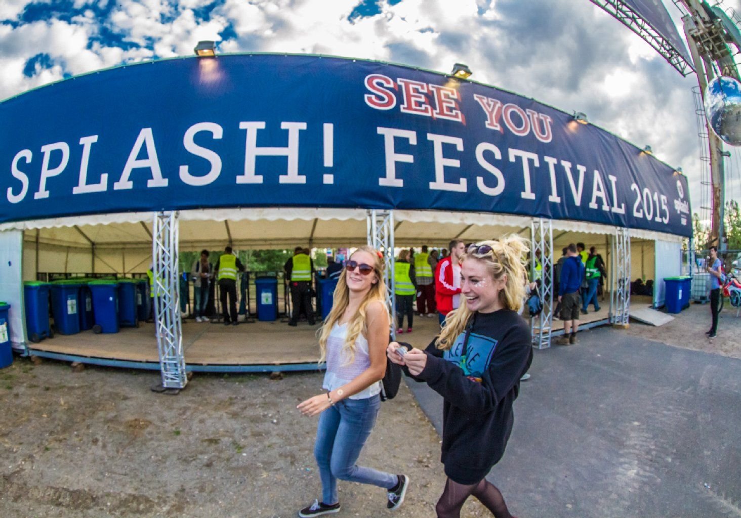 Die ersten Festivalbesucher trafen bereits am Donnerstag beim Splash! ein.