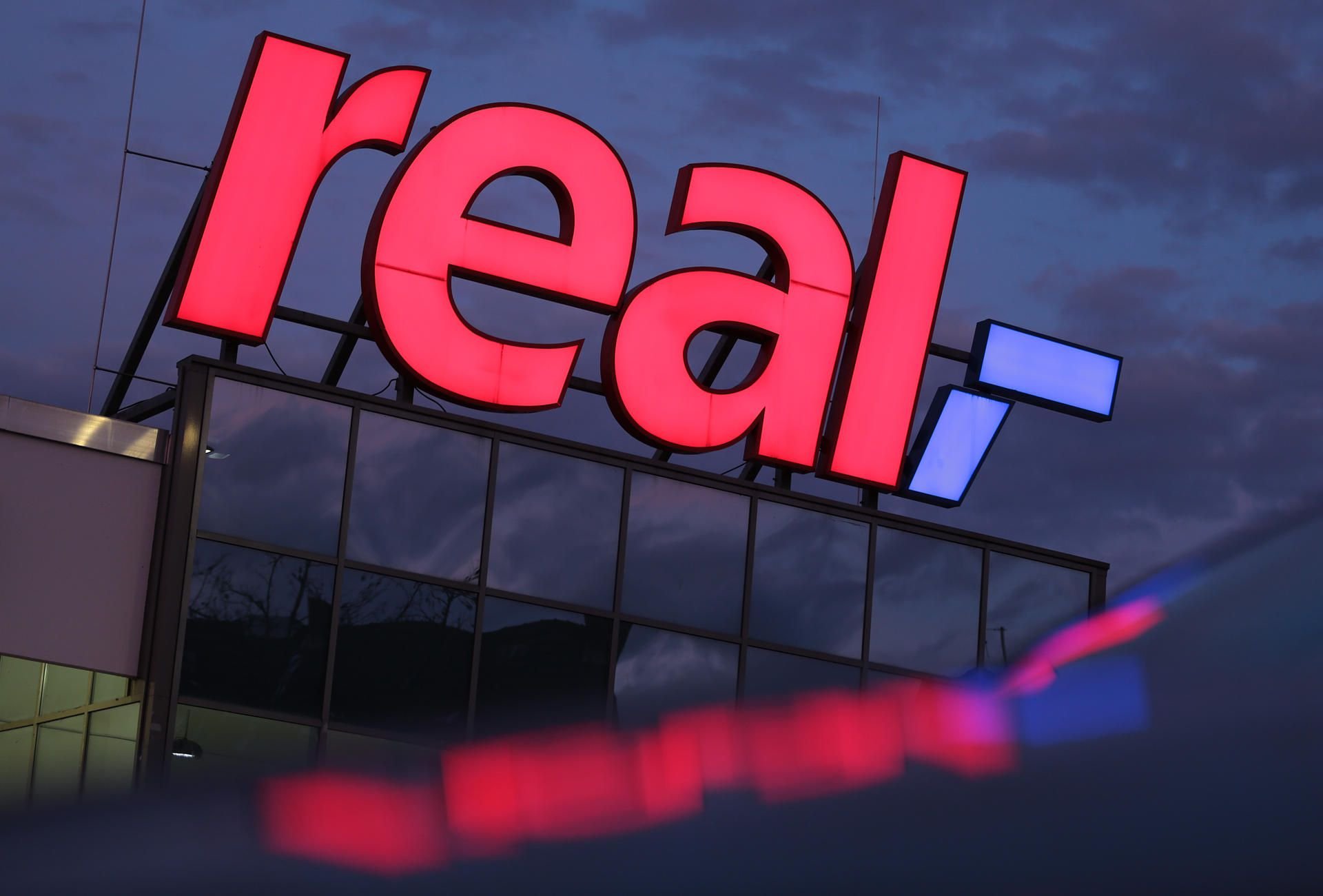 Seit 2018 will sich die Metro von ihren Real–Supermärkten trennen.