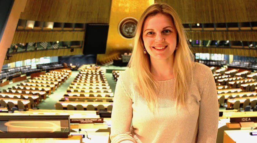 Annika Lüdke in der Hauptversammlung der Vereinten Nationen. Die 26-Jährige beschäftigt sich im Studium mit dem Fach Internationale Beziehungen.
