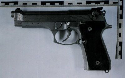 Mit dieser «Beretta»-Pistole des Kalibers 9 Millimeter gab Tim K., der Amokläufer von Winnenden, 60 Schüsse in der Schule ab und weitere 44 am Ende seiner Flucht in Wendlingen.