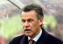 Bayern-Trainer Ottmar Hitzfeld dirigiert seine Mannschaft in der Bundesliga nach oben. (Foto: dpa)