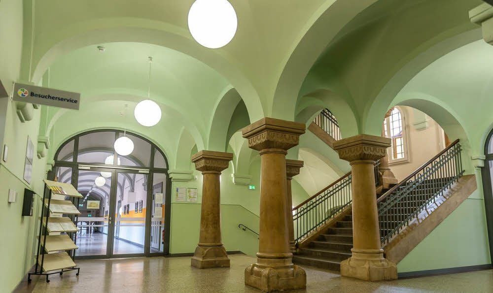 Hier geht’s rein: Volkhochschule im Bildungszentrum Lindenfeldt