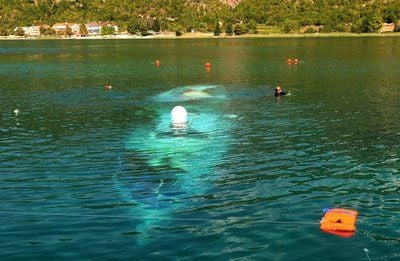 Das Schiff «Ilinden», welches auf dem Ohrid-See in Mazedonien gesunken ist. (FOTO: DPA)