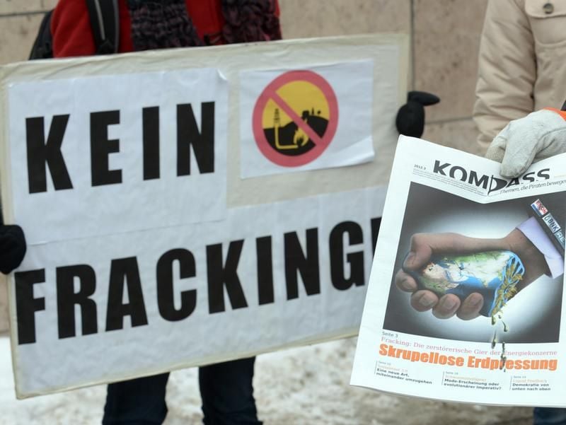 Die Bundesregierung will das umstrittene Gas-Fracking aus tiefen Gesteinsschichten bundesweit regeln.