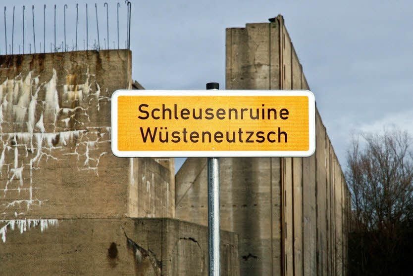 Die Schleusenruine Wüsteneutzsch steht auch heute noch. Ihr Zustand ist jedoch ruinös.