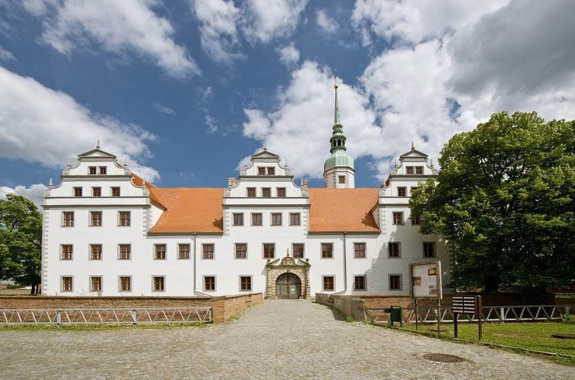 Schloss Doberlug im Landkreis Elbe-Elster ist aufwendig saniert und strahlt wie neu.