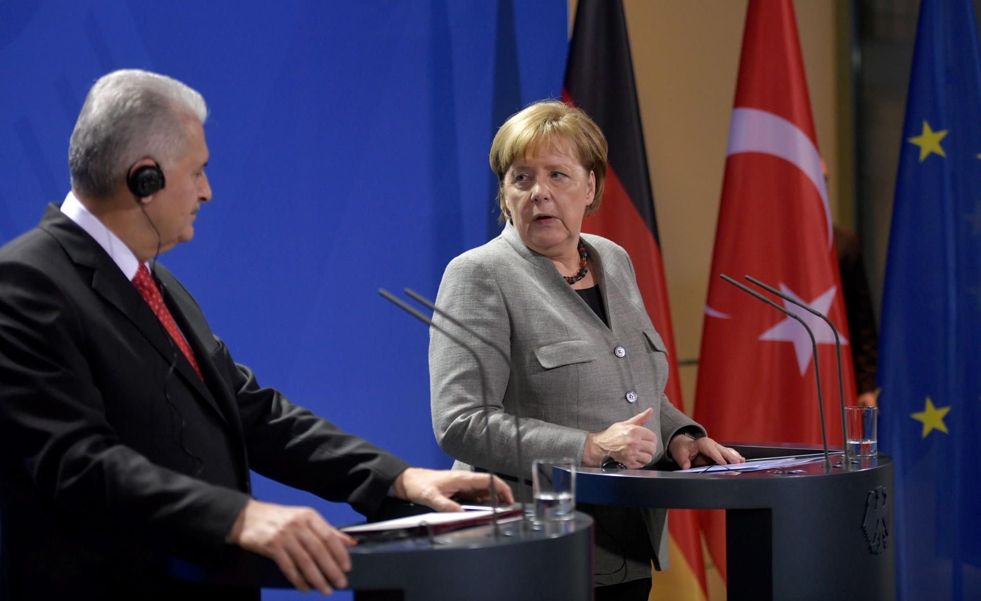 Merkel und Yildirim bei ihrer Pressekonferenz