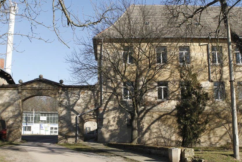 Das „Schloss Sandersleben“ wird im Internet zum Verkauf angeboten.