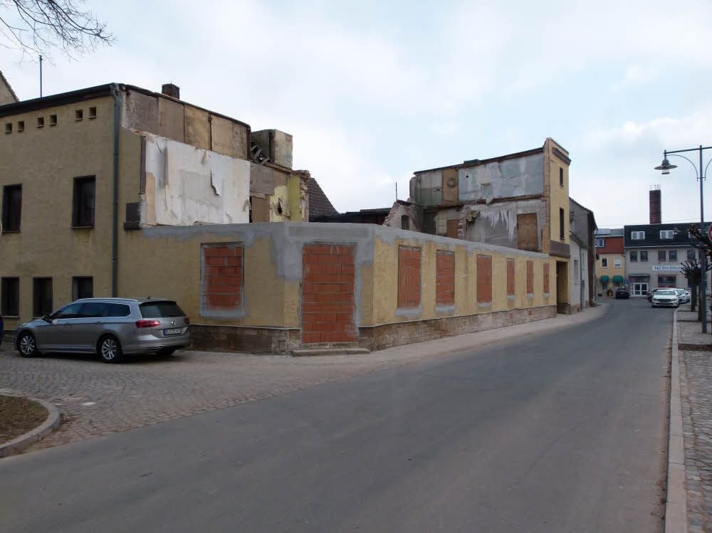 Sauber umgelegt - das einstige Schuhhaus in Laucha.
