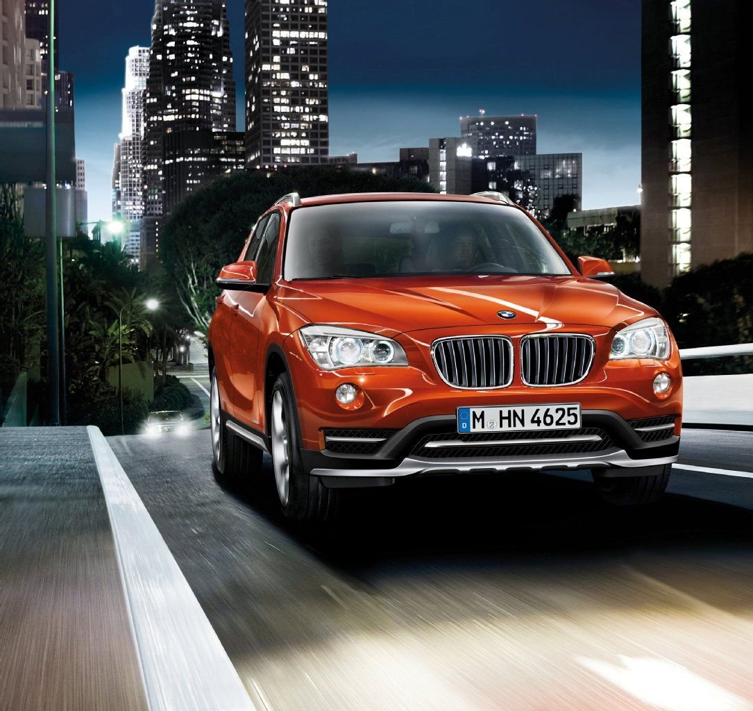 BMW hat den X1 gerade erst geliftet. Jetzt wird er erneut außen und innen überarbeitet.
