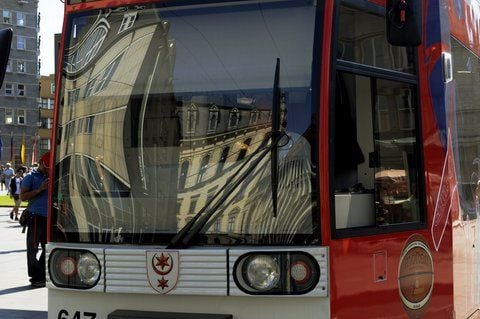 Die Havag will einem ihrer Mitarbeiter wegen des Drehs eines Porno-Videos in einer Straßenbahn kündigen. (ARCHIVFOTO: LUTZ WINKLER/ARCHIV)