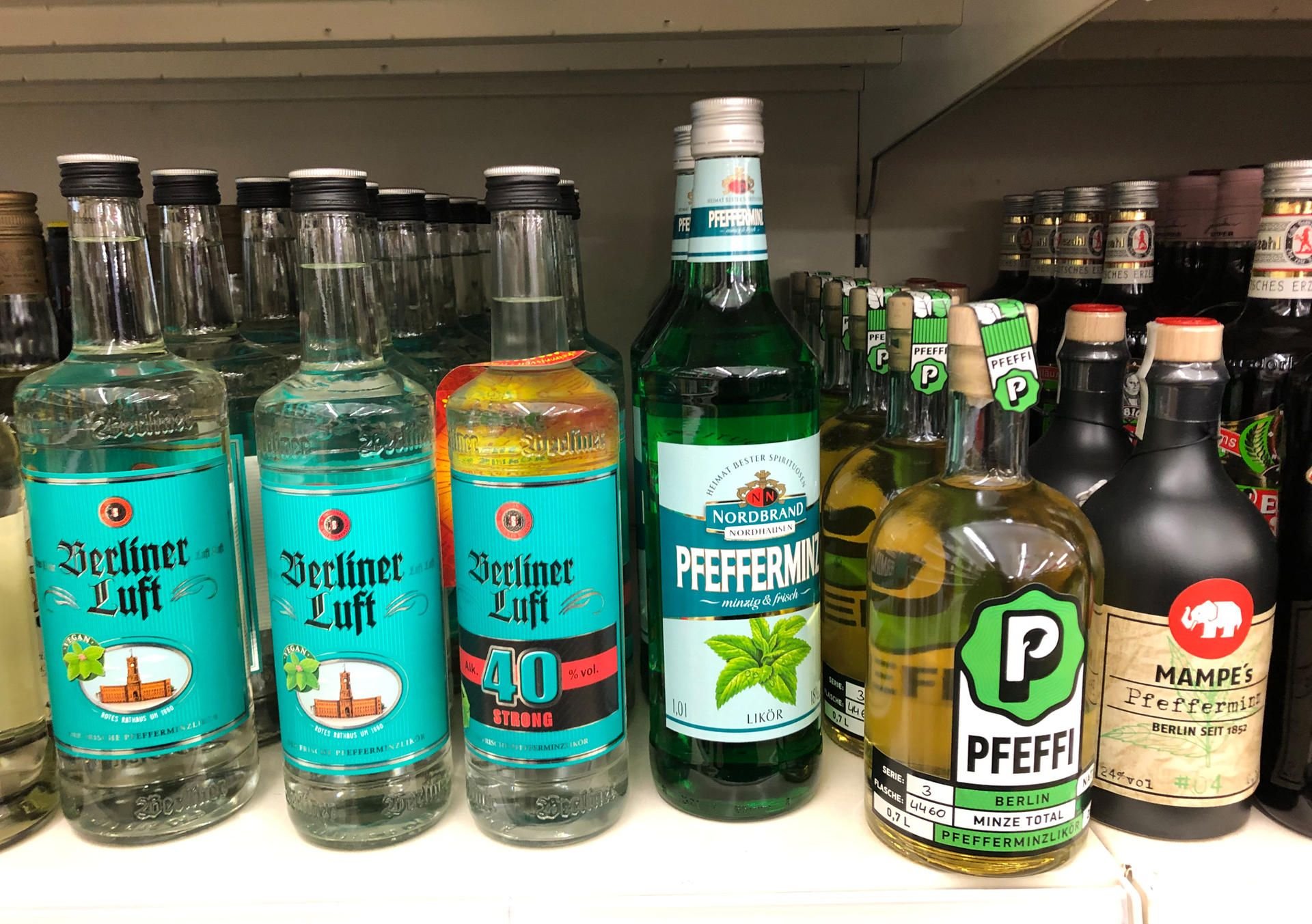 Pfefferminzlikör als beliebtes Getränk? Bis vor ein paar Jahren im Osten normal und im Westen völlig unbekannt. Das hat sich geändert.