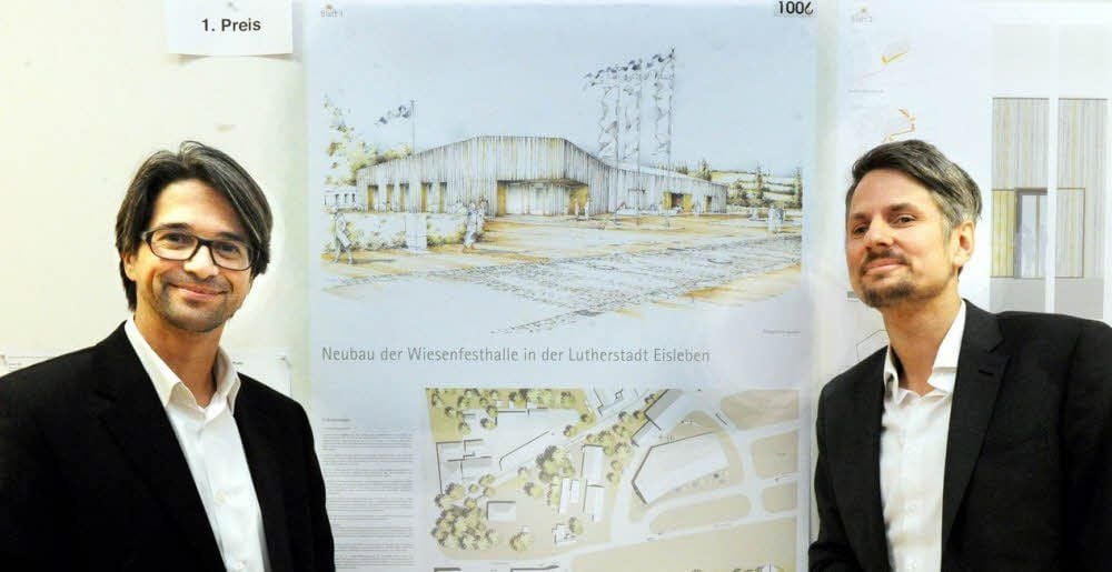 Das Büro der Architekten Benjamin Grill (links) und Hendrik Neumann hat den Wettbewerb gewonnen.