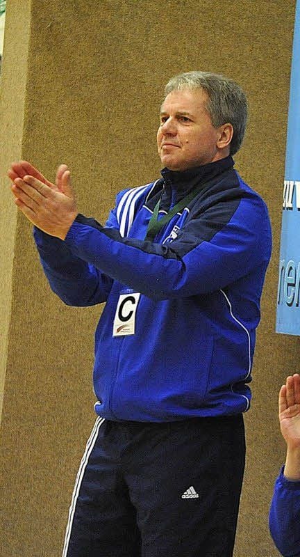 Bodo Kreutzmann hat TuS Radis im Januar übernommen. Binnen vier Monaten hat er die Mannschaft aus einer aussichtslos wirkenden Situation zurück in den Kampf um den Klassenerhalt gebracht.