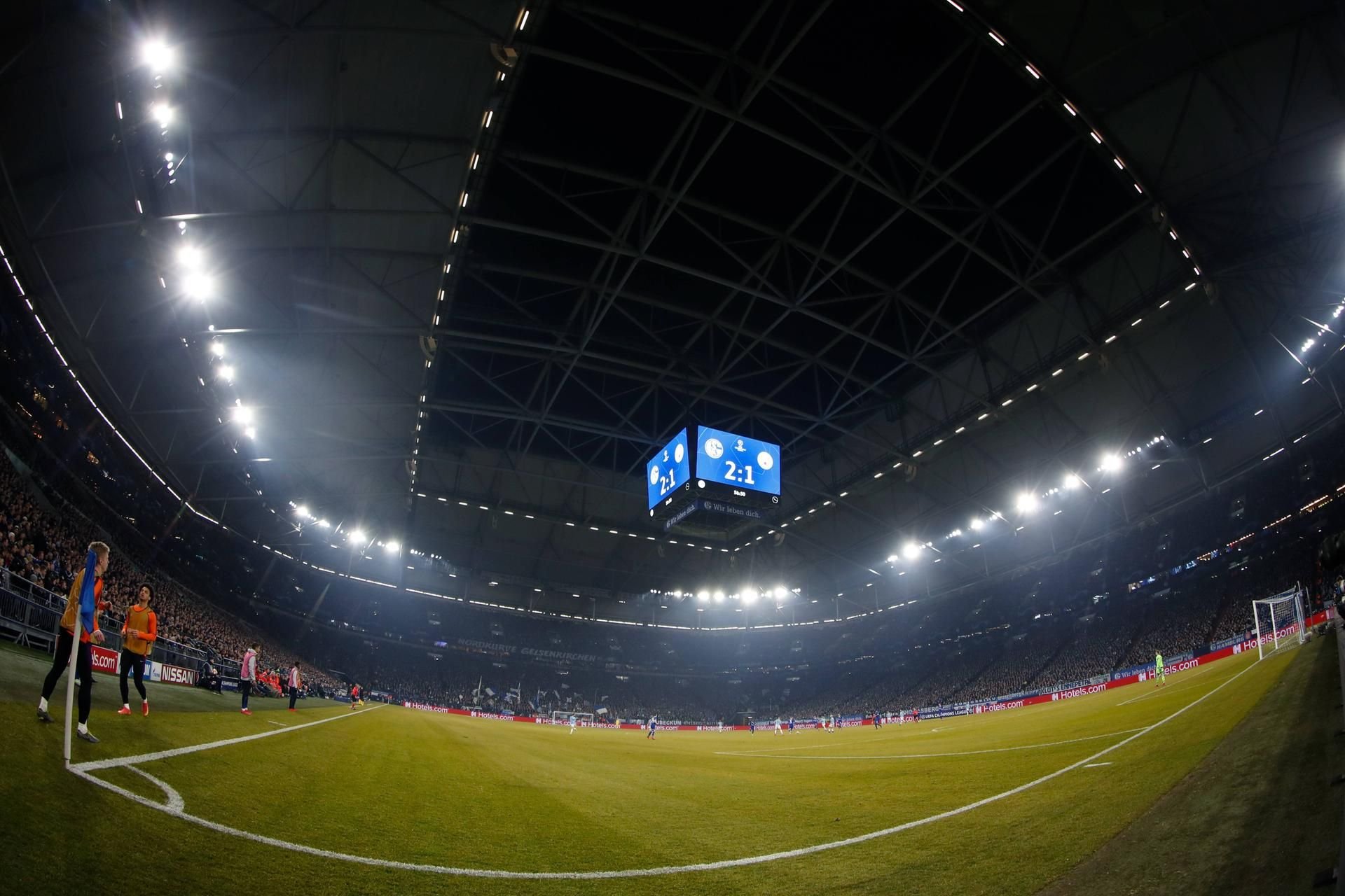 Beim Champions-League-Spiel zwischen Schalke und Manchester City kam es zu einem Vorfall unter Fans. Die Mordkommission ermittelt.