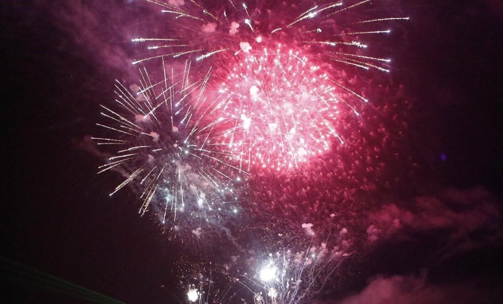 Silvester leuchtet der Himmel - am Bitterfelder Bogen nicht.