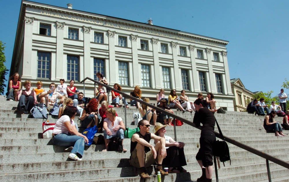Blick auf den Uniplatz in Halle.