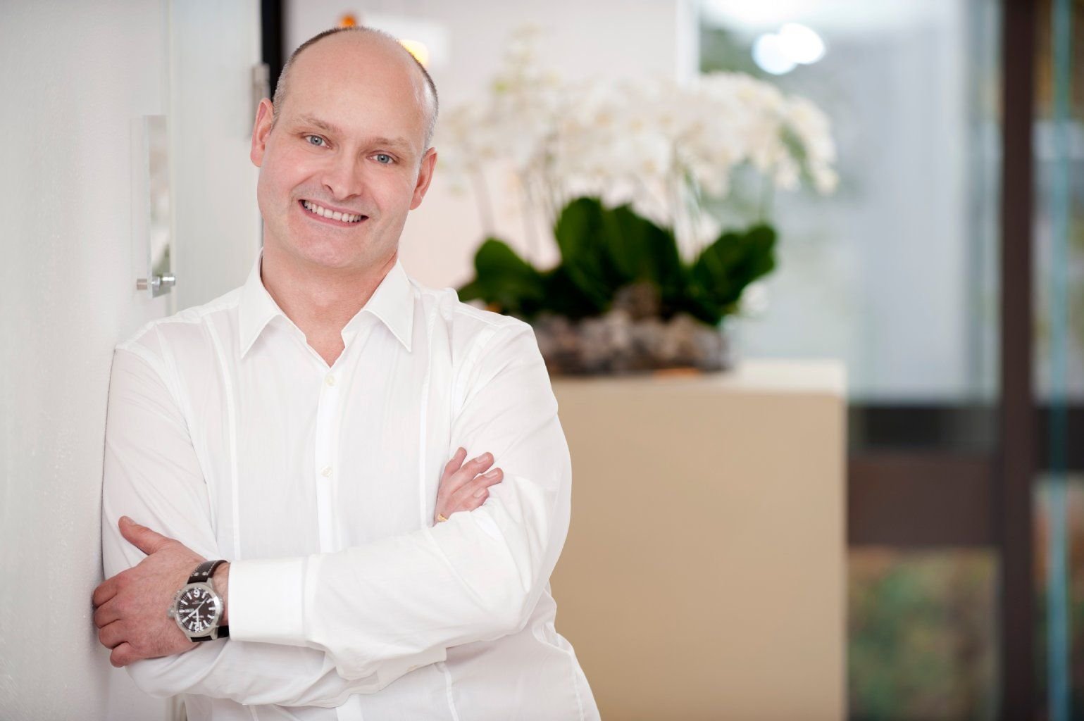 Dr. Jens H. Baetge ist Facharzt für Plastische und Ästhetische Chirurgie, Facharzt für Chirurgie in Nürnberg und Tagungspräsident der 43. Jahrestagung der Deutschen Gesellschaft für Ästhetisch-Plastische Chirurgie (DGÄPC).
