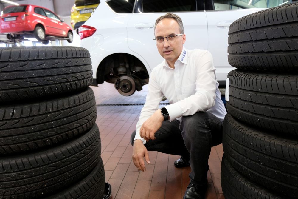Jürgen Gottwald hat sich beim Skiurlaub in Österreich mit dem Corona-Virus infiziert und musste sein Autohaus in Jessen schließen.