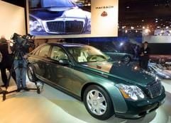 Auch das DaimlerChrysler-Flaggschiff Maybach feiert auf der Autoshow in Detroit seine US-Premiere. (Foto: dpa)