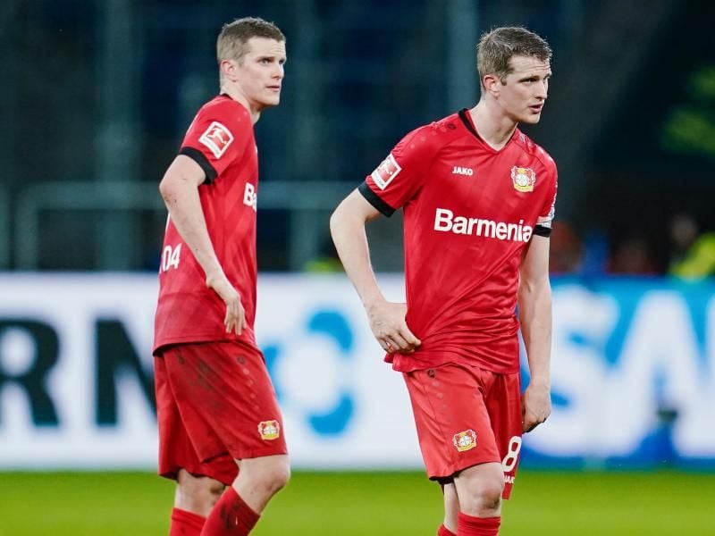 Fehlen Leverkusen gegen Hapoel Be'er Sheva: Sven Bender (l) und Bruder Lars. Foto: Uwe Anspach/dpa