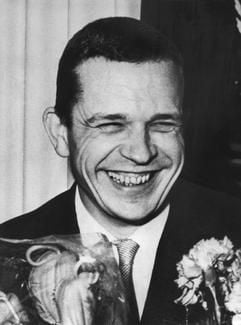 Der Dramatiker und Schriftsteller Peter Hacks ist am 28. August 2003 nach langer Krankheit im Alter von 75 Jahren gestorben. (Foto: dpa)