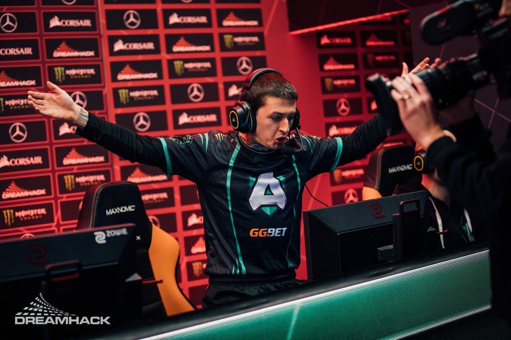 Mit einem Divine Rapier konnte Nikolay "Nikobaby" Nikolov von Alliance das erste Spiel gegen Nigma herumdrehen. (Archivbild)
