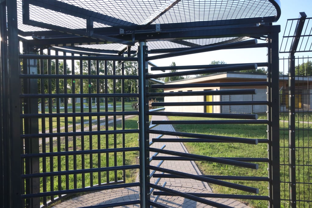 Das Drehkreuz zum Freibad in Calbe (Saale) steht zurzeit still.