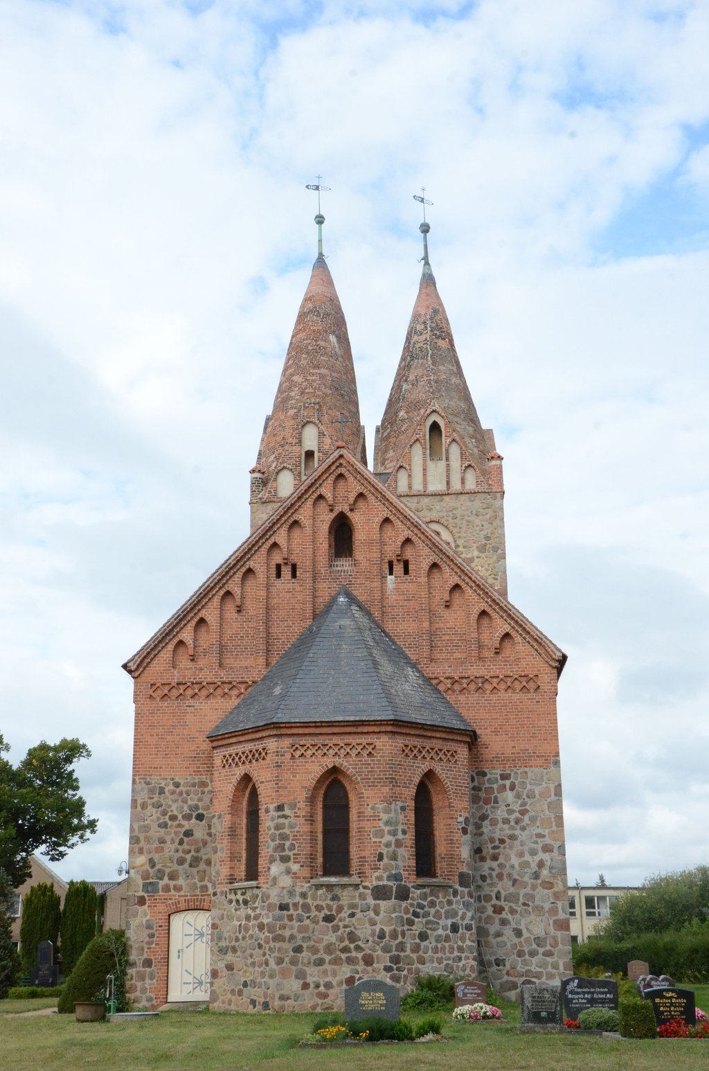 Der Förderverein St. Martinskirche Brunau erhielt einen Anerkennungspreis bei der Preisverleihung Goldener Kirchturm der Evangelischen Kirche in Mitteldeutschand.