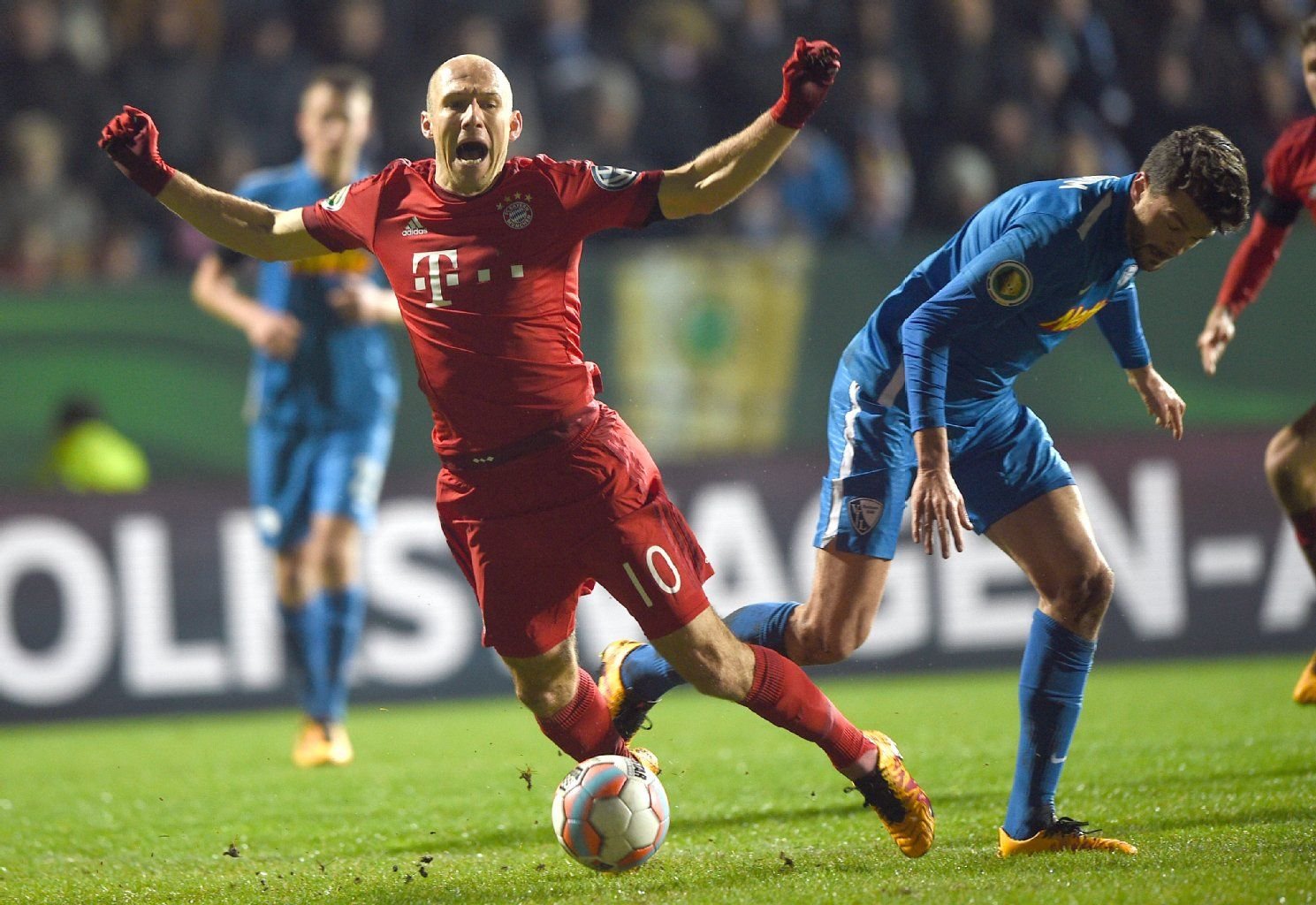 Gegen den VfL Bochum provozierte Arjen Robben einen Elfmeter.