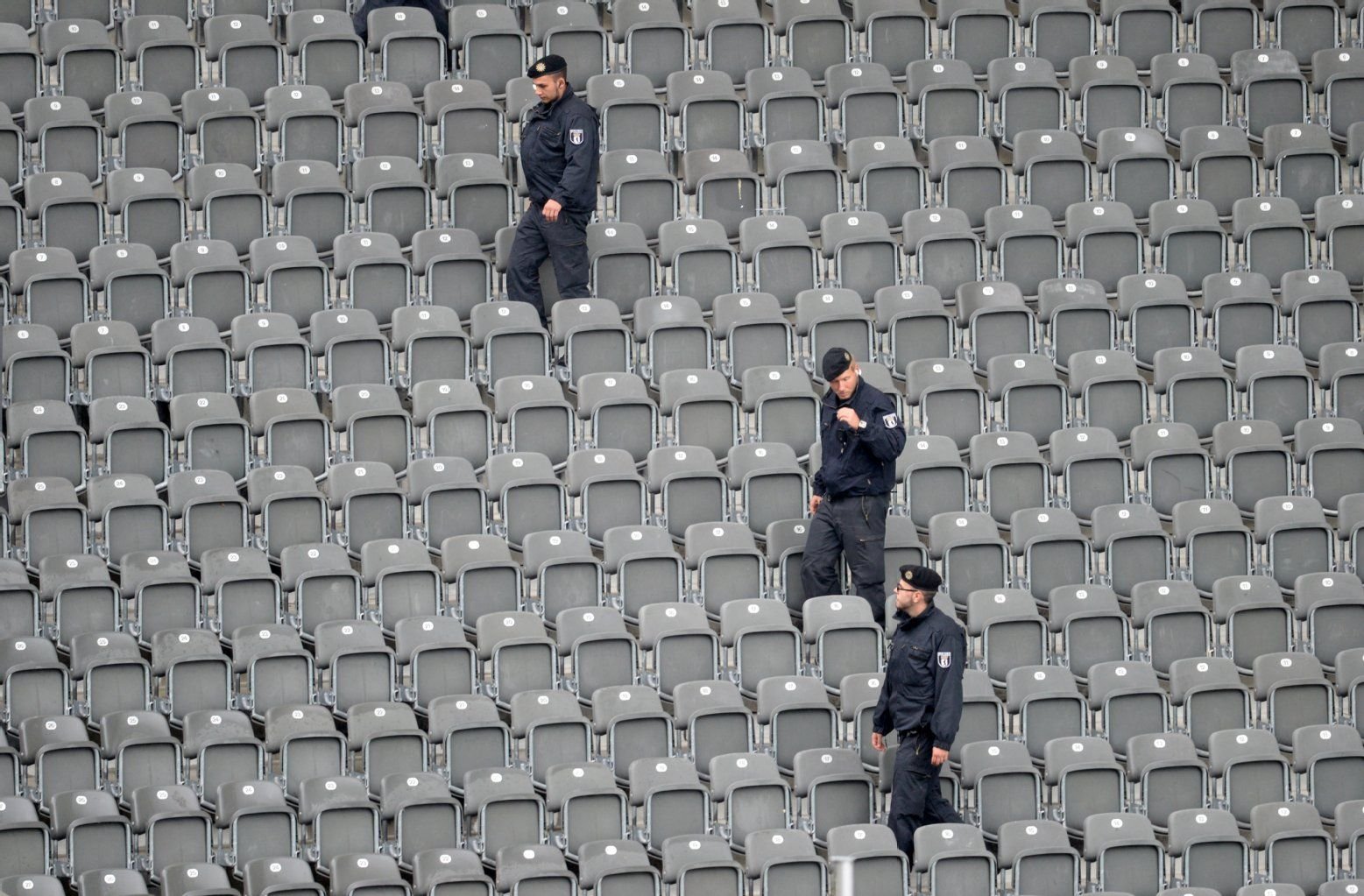 Die Bundesligisten verstärken ihre Sicherheitsvorkehrungen. (Archivbild)