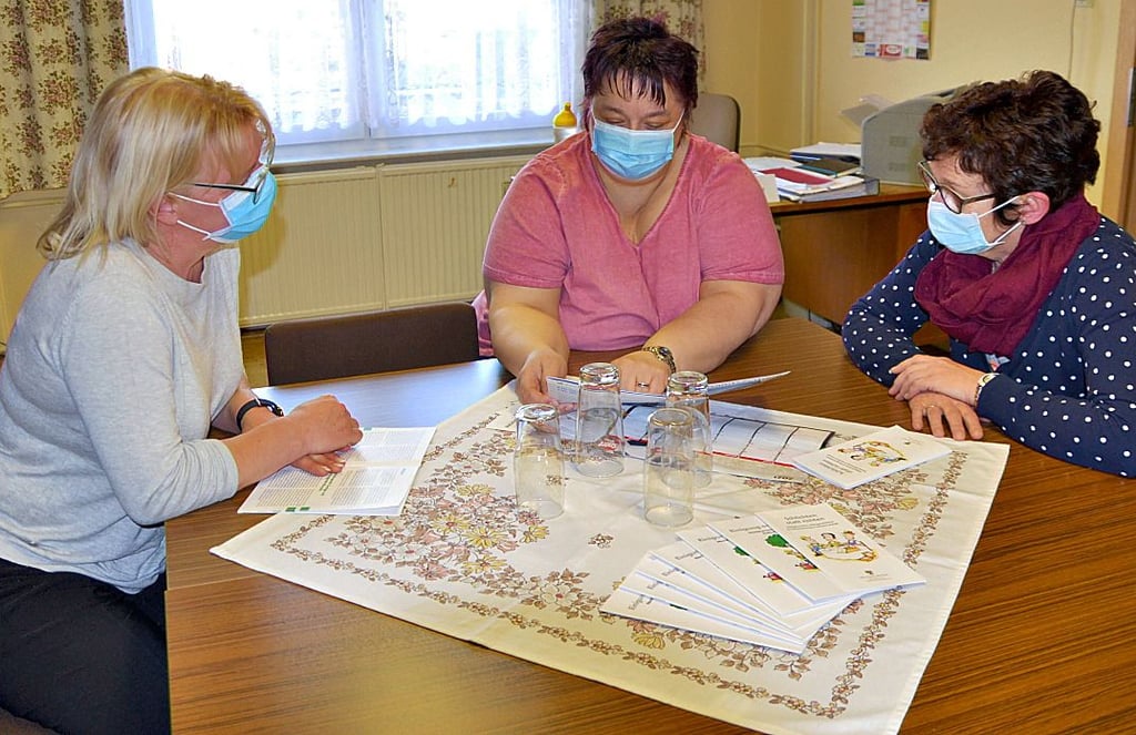 Kathrin Kaluza-Ernst, Nicole Gasser und Vera Jander(v. l. n. r.) bilden die Schiedsstelle der Gemeinde Westliche Börde.