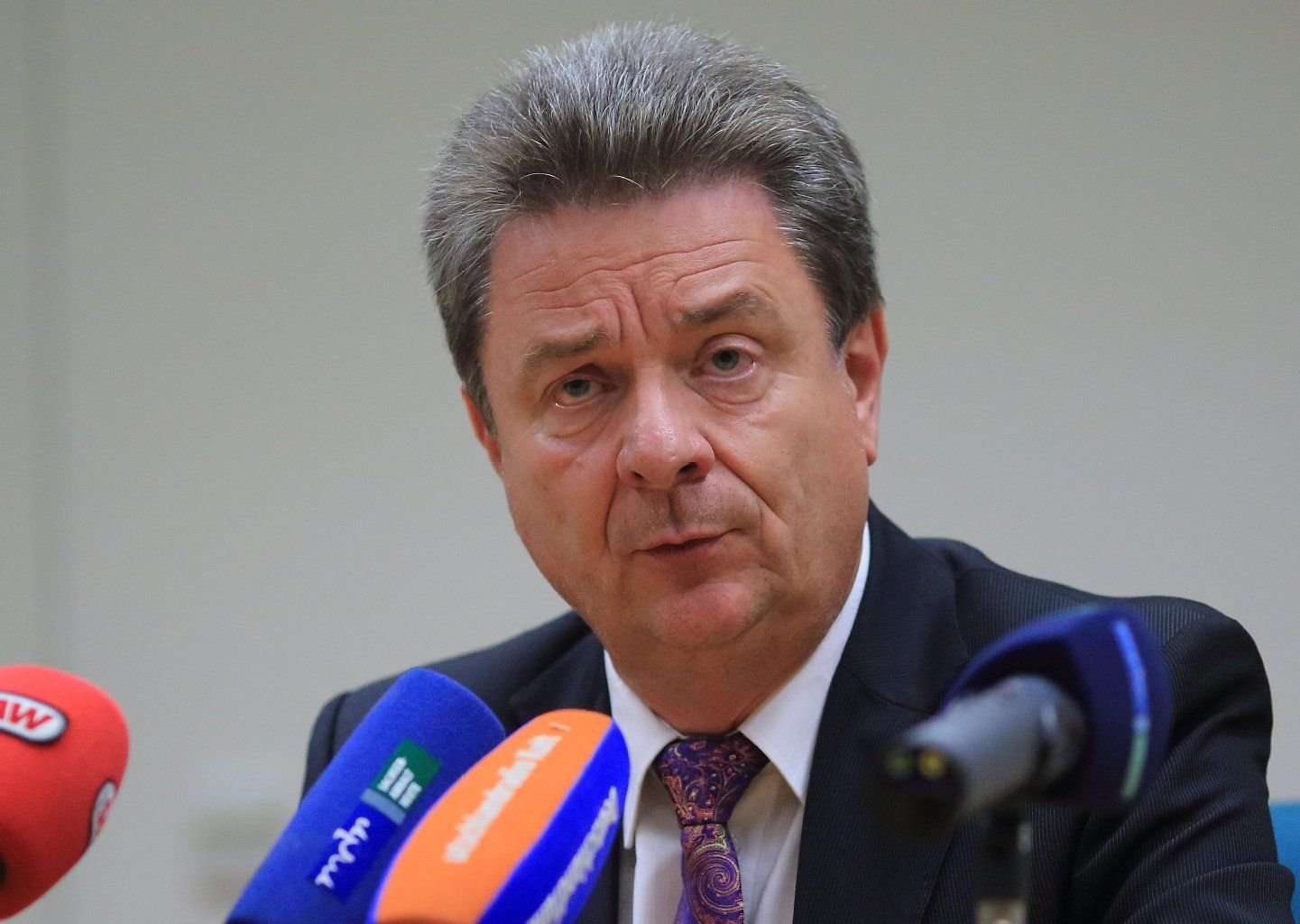 Lutz Trümper (SPD), Oberbürgermeister der Landeshauptstadt Magdeburg, spricht am 14. Oktober 2015 im Rathaus in Magdeburg.