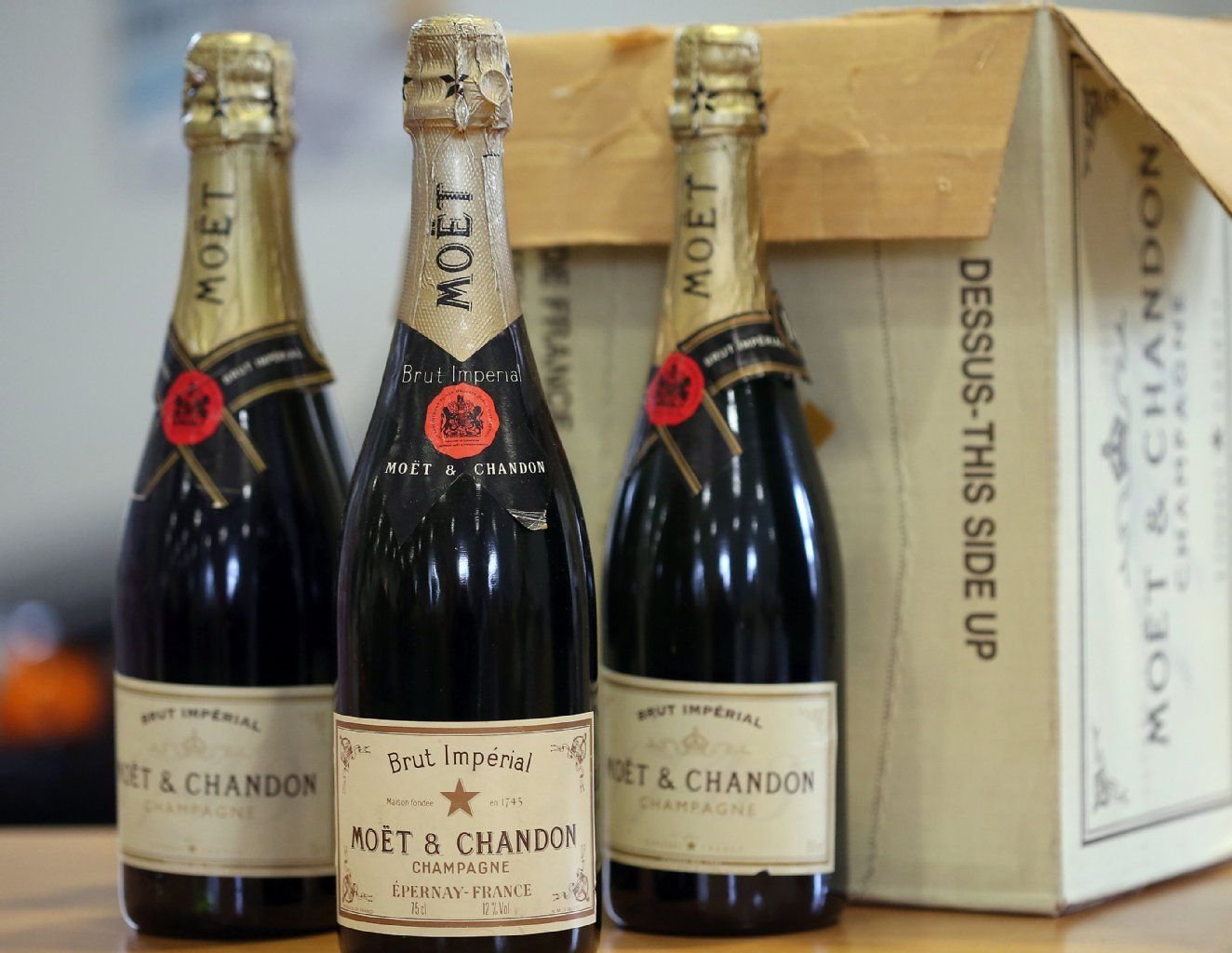 Die Experten gehen davon aus, dass die phenolischen Verbindungen im Champagner für die vorteilhaften Wirkungen auf das Gehirn verantwortlich sind.