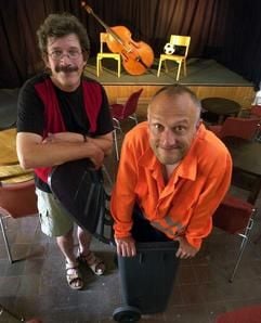 Albrecht Wiegner (links) und Micha Kost laden als Kiebitzensteiner ins Palais'S.