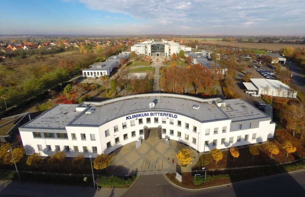 Das Gesundheitszentrum Bitterfeld-Wolfen bietet Behandlung unter anderem in neun verschiedenen Kliniken und mehreren Fachabteilungen.