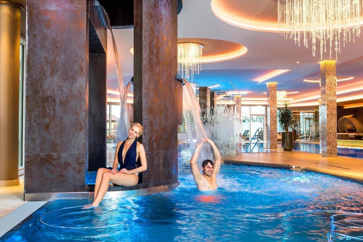 Pool, Jagdhof