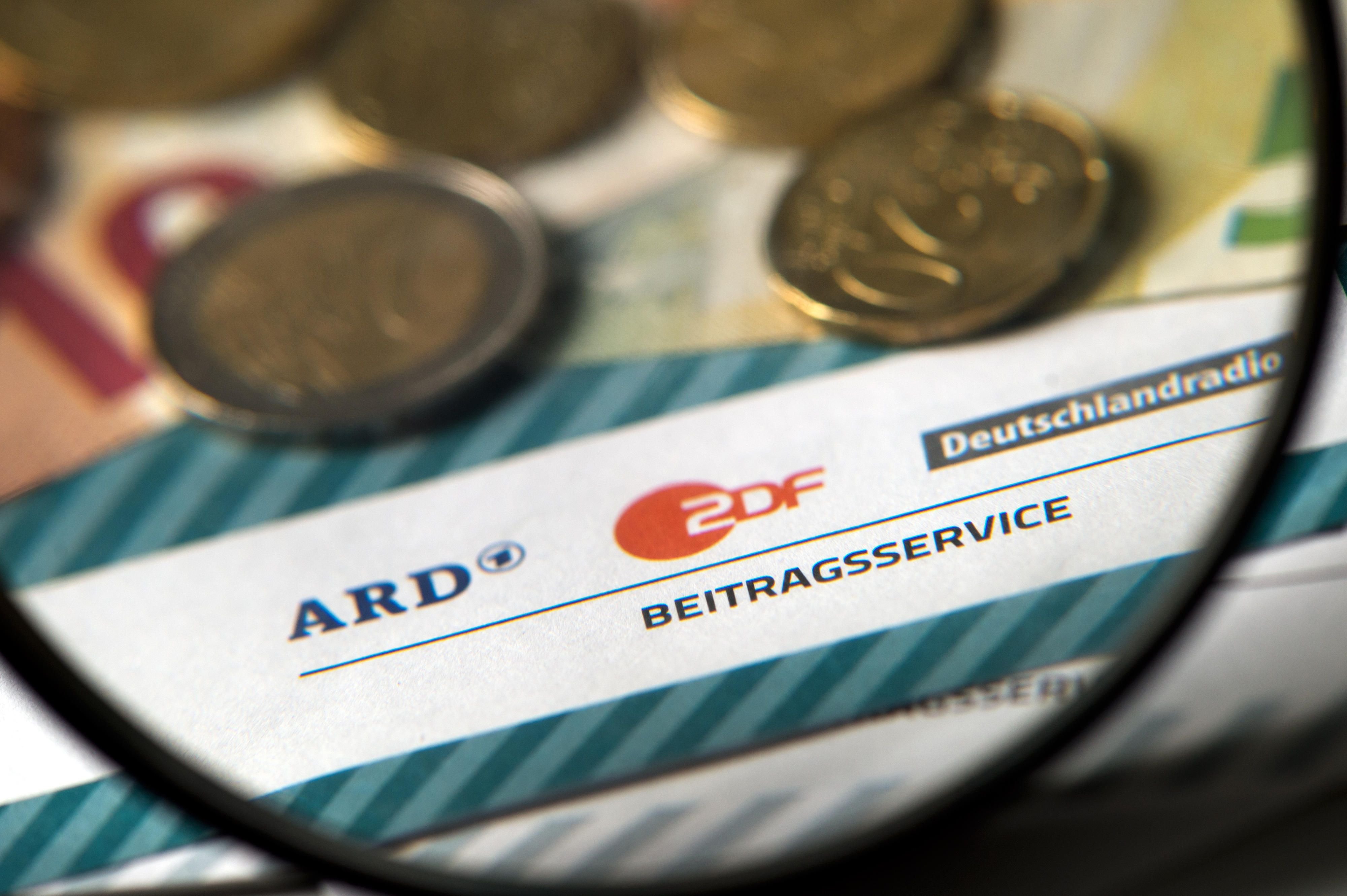 Befreiungen und Ermäßigungen vom Rundfunkbeitrag können drei Jahre rückwirkend geltend gemacht werden.