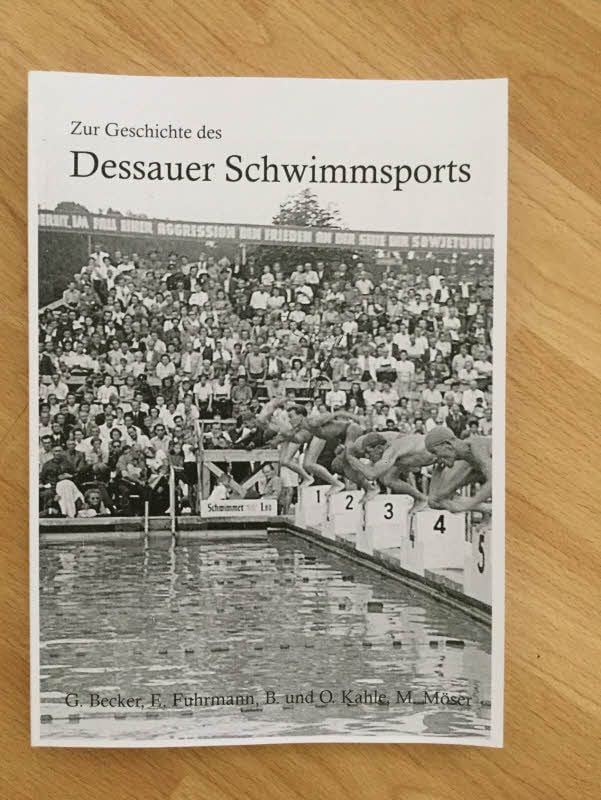 Das Buch „Zur Geschichte des Dessauer Schwimmsports“ ist im Eigenverlag des Autorenteams erschienen.