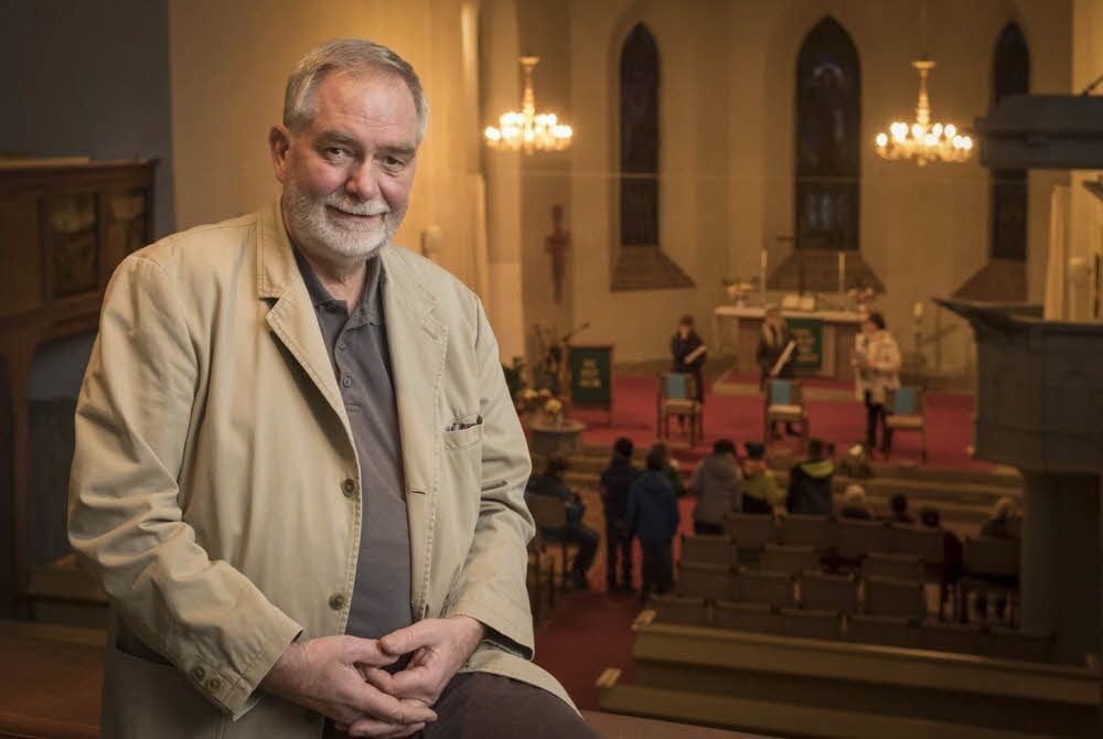 Ulrich Pels, hier in der Nicolaikirche Ballenstedt, gibt die Leitung des Gemeindekirchenrates ab.