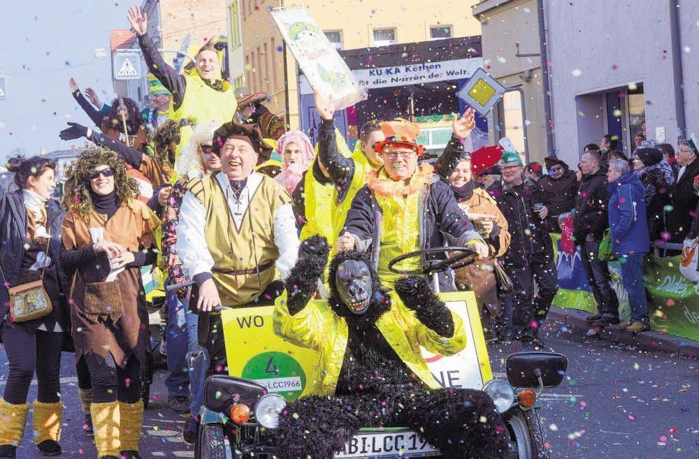 Der größte Karnevalsumzug Mitteldeutschlands ist wie immer in Köthen zu erleben, wo der Kukakö Regie führt.